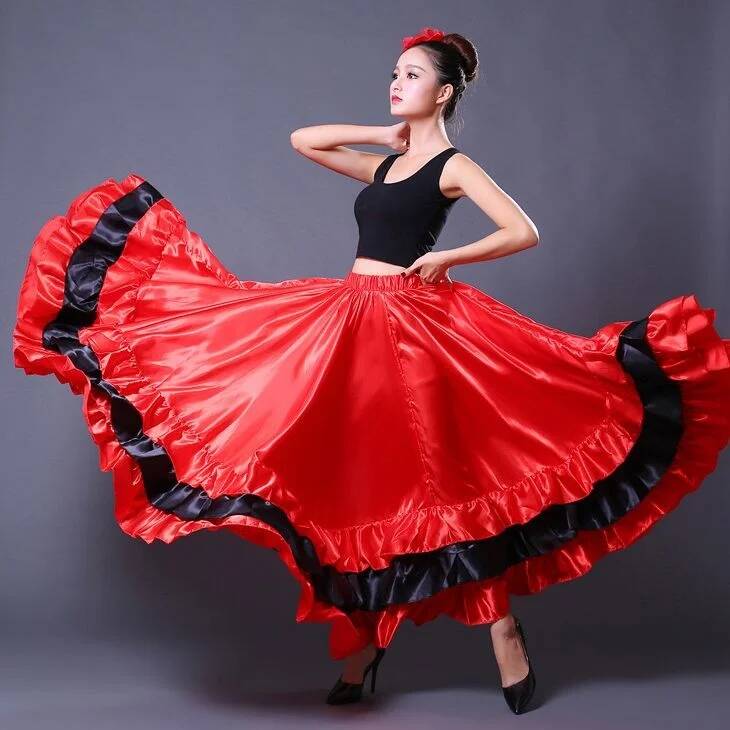 Skirt Gypsy Woman Spanish Flam - Drone Camera Stabilized บทวิจารณ์และราคา